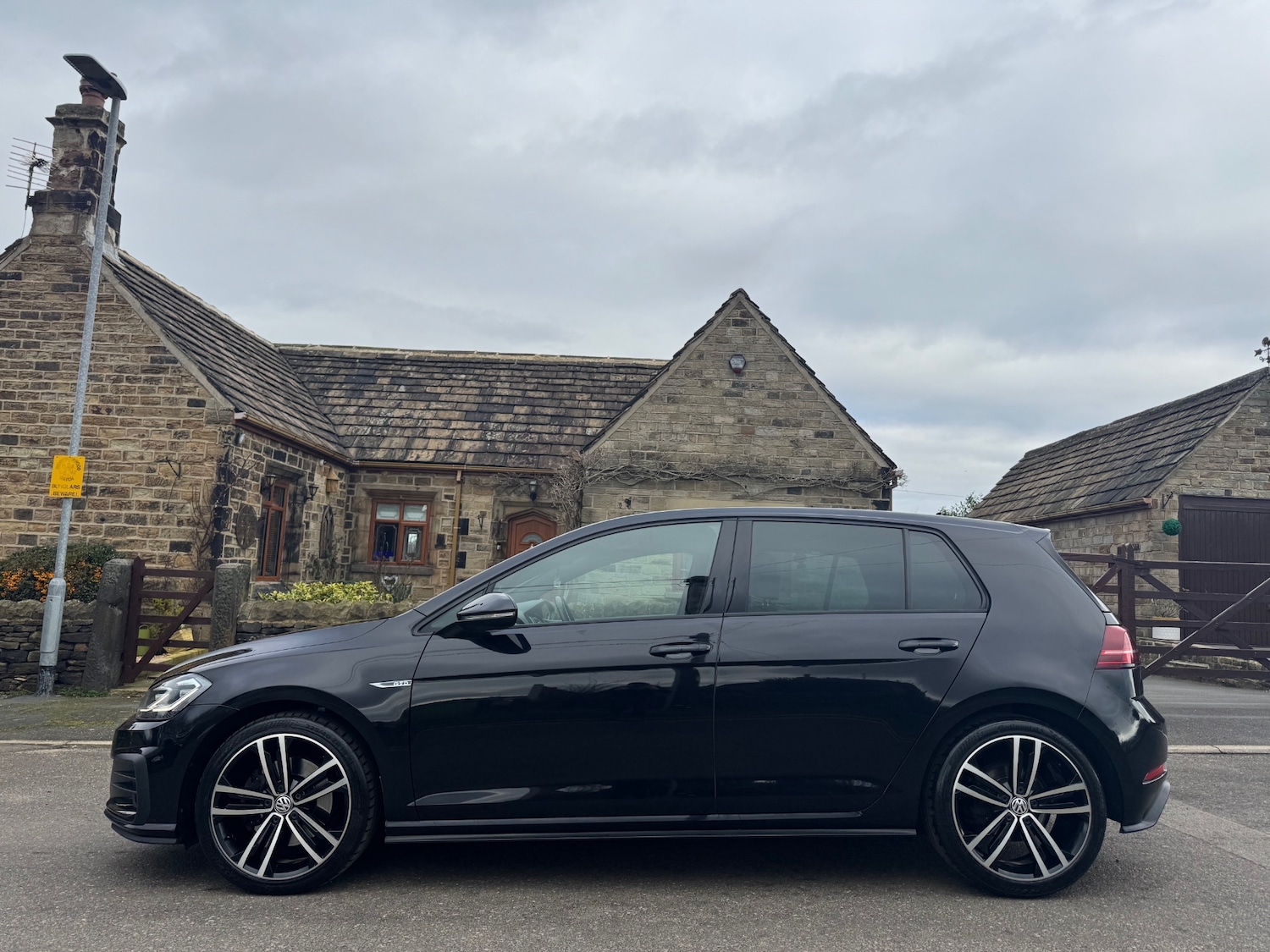 Used Volkswagen Golf 2018 for sale - 77675442: Photo 5