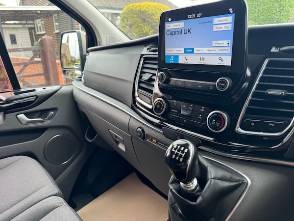 Used Ford Tourneo Custom 2018 for sale - 75032853: Photo 13