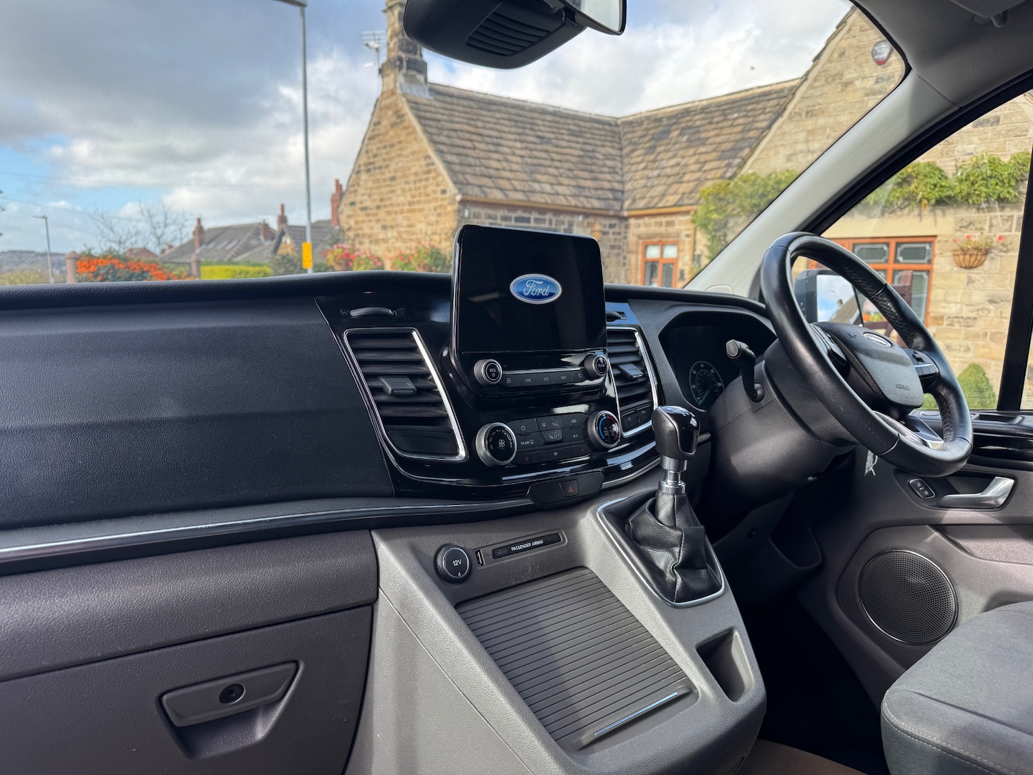 Used Ford Tourneo Custom 2018 for sale - 76393853: Photo 12