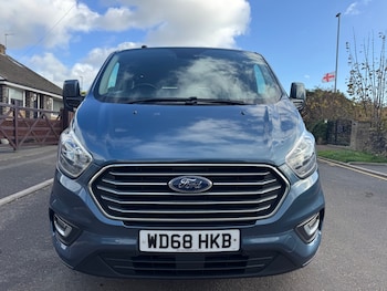 Used Ford Tourneo Custom 2018 for sale - 76393853: Photo