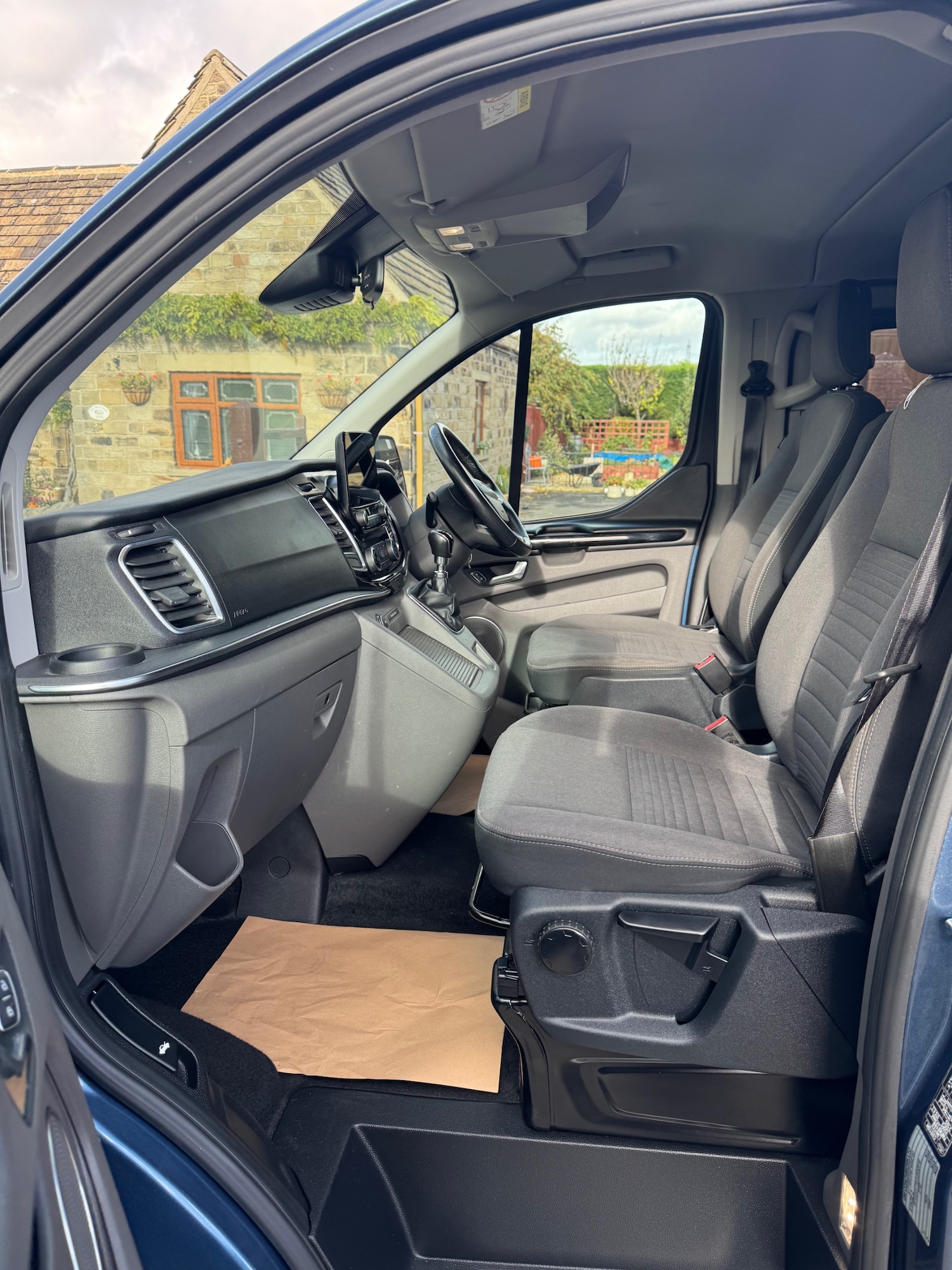 Used Ford Tourneo Custom 2018 for sale - 76393853: Photo 9