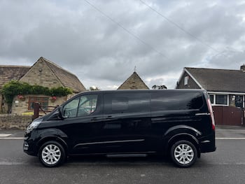 Used Ford Tourneo Custom 2019 for sale - 79683436: Photo