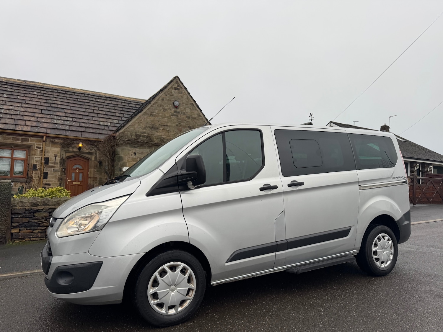 Used Ford Tourneo Custom 2017 for sale - 77494117: Photo 2