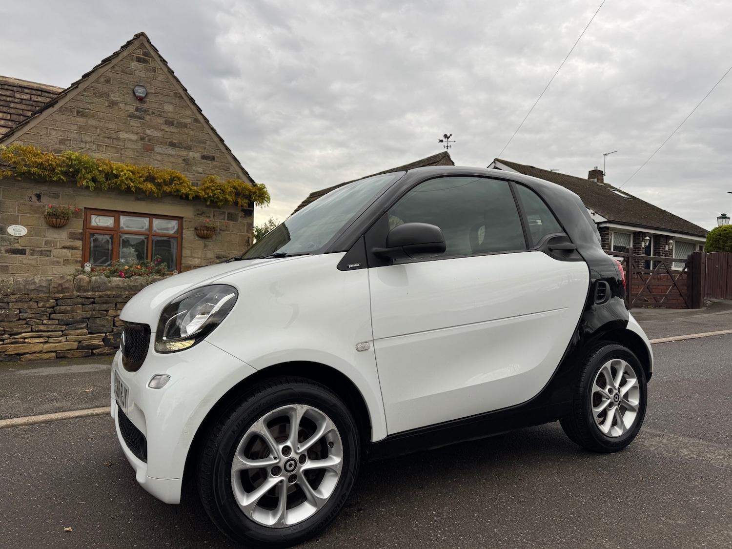 Used smart fortwo 2018 for sale - 76482699: Photo 2