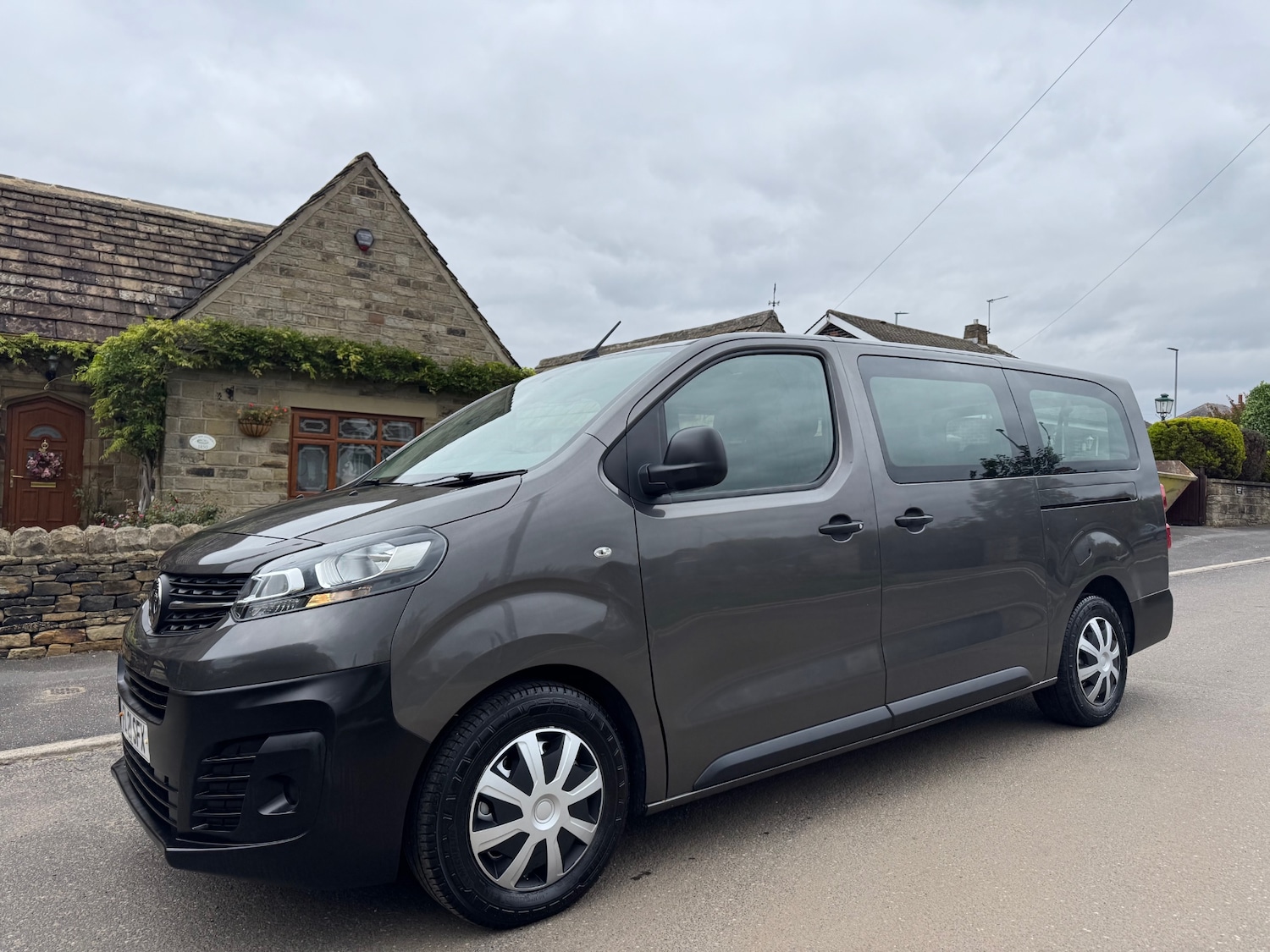 Used Vauxhall Vivaro Life 2021 for sale - 76196965: Photo 2