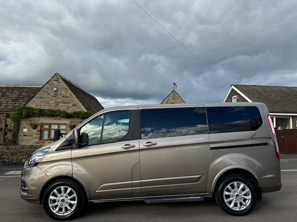 Used Ford Tourneo Custom 2019 for sale - 72565465: Photo 3