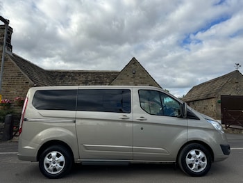 Used Ford Tourneo Custom 2017 for sale - 75396320: Photo