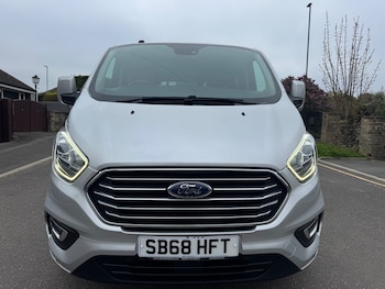 Used Ford Tourneo Custom 2019 for sale - 78392994: Photo