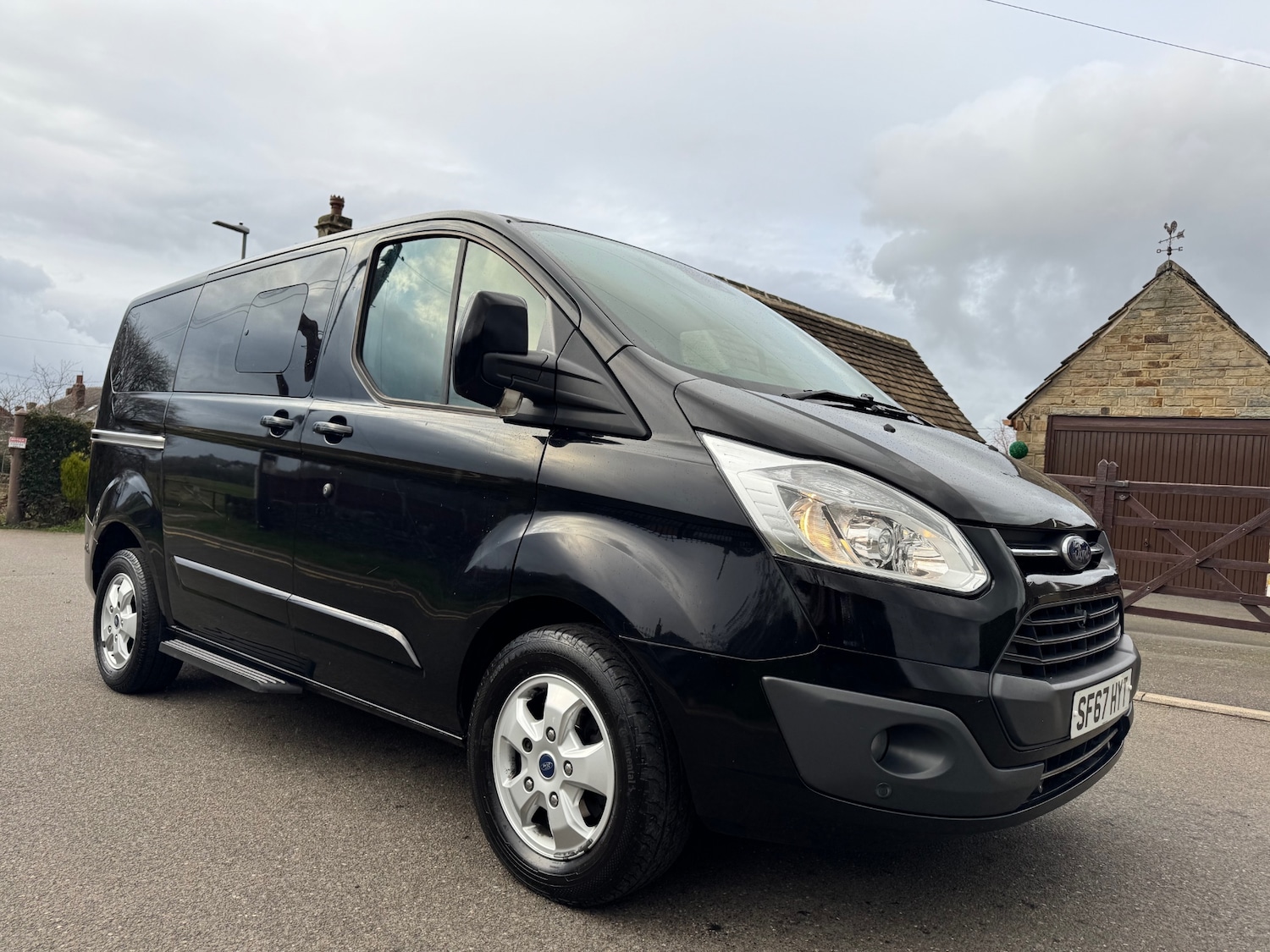 Used Ford Tourneo Custom 2017 for sale - 77691934: Photo 1