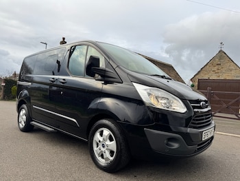 Used Ford Tourneo Custom 2017 for sale - 77691934: Photo