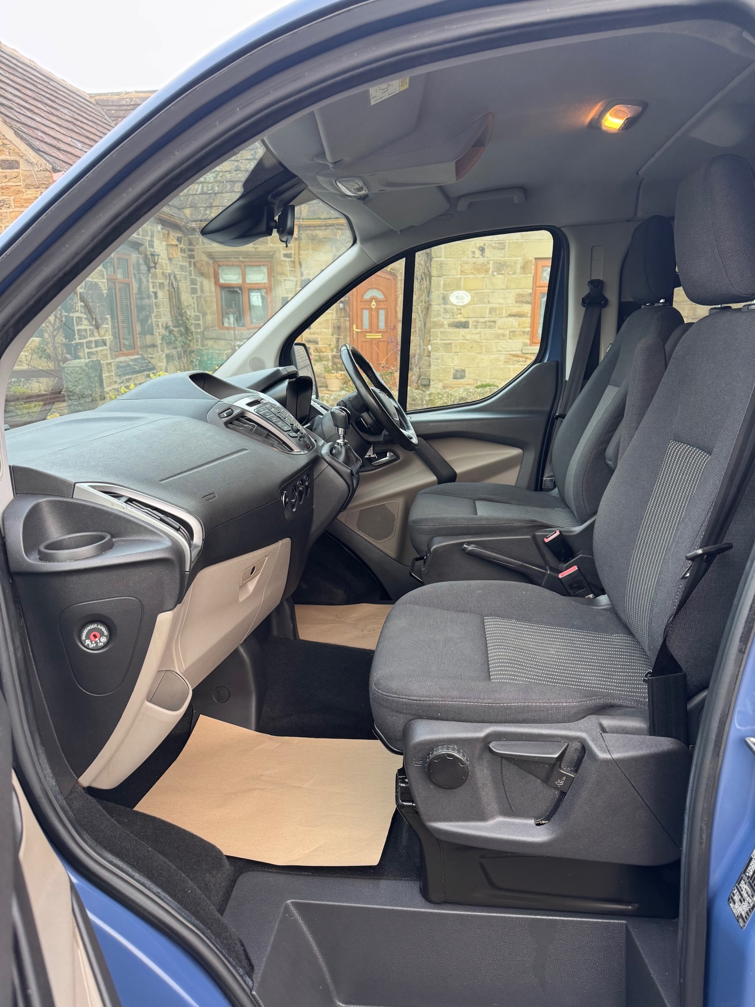 Used Ford Tourneo Custom 2017 for sale - 77012118: Photo 11