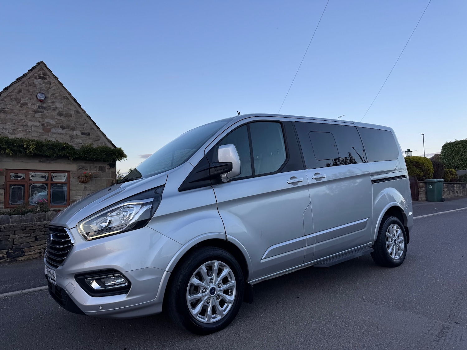 Used Ford Tourneo Custom 2020 for sale - 76197408: Photo 2