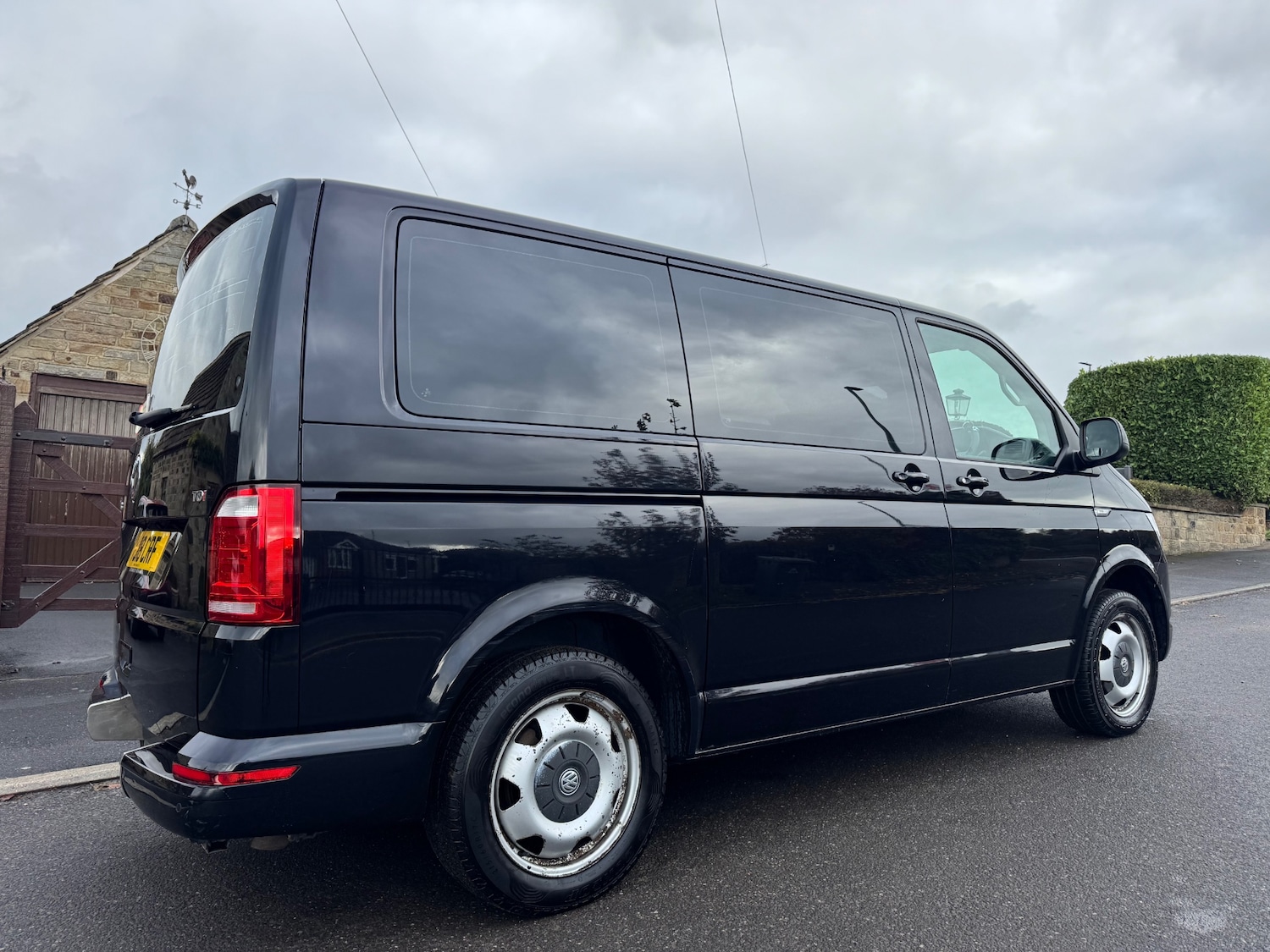 Used Volkswagen Transporter Shuttle 2018 for sale - 76355993: Photo 2