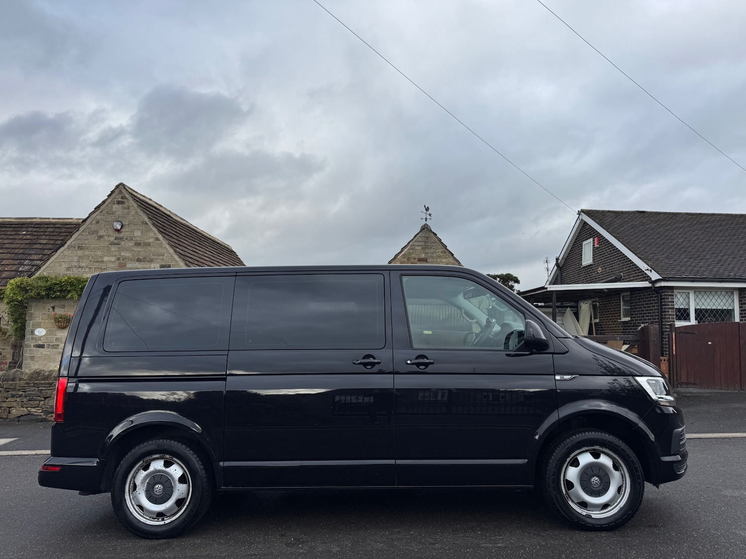 Used Volkswagen Transporter Shuttle 2018 for sale - 76355993: Photo 3