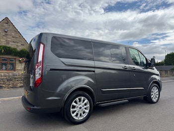 Used Ford Tourneo Custom 2018 for sale - 79261067: Photo