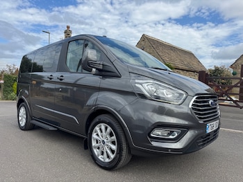 Used Ford Tourneo Custom 2018 for sale - 79261067: Photo