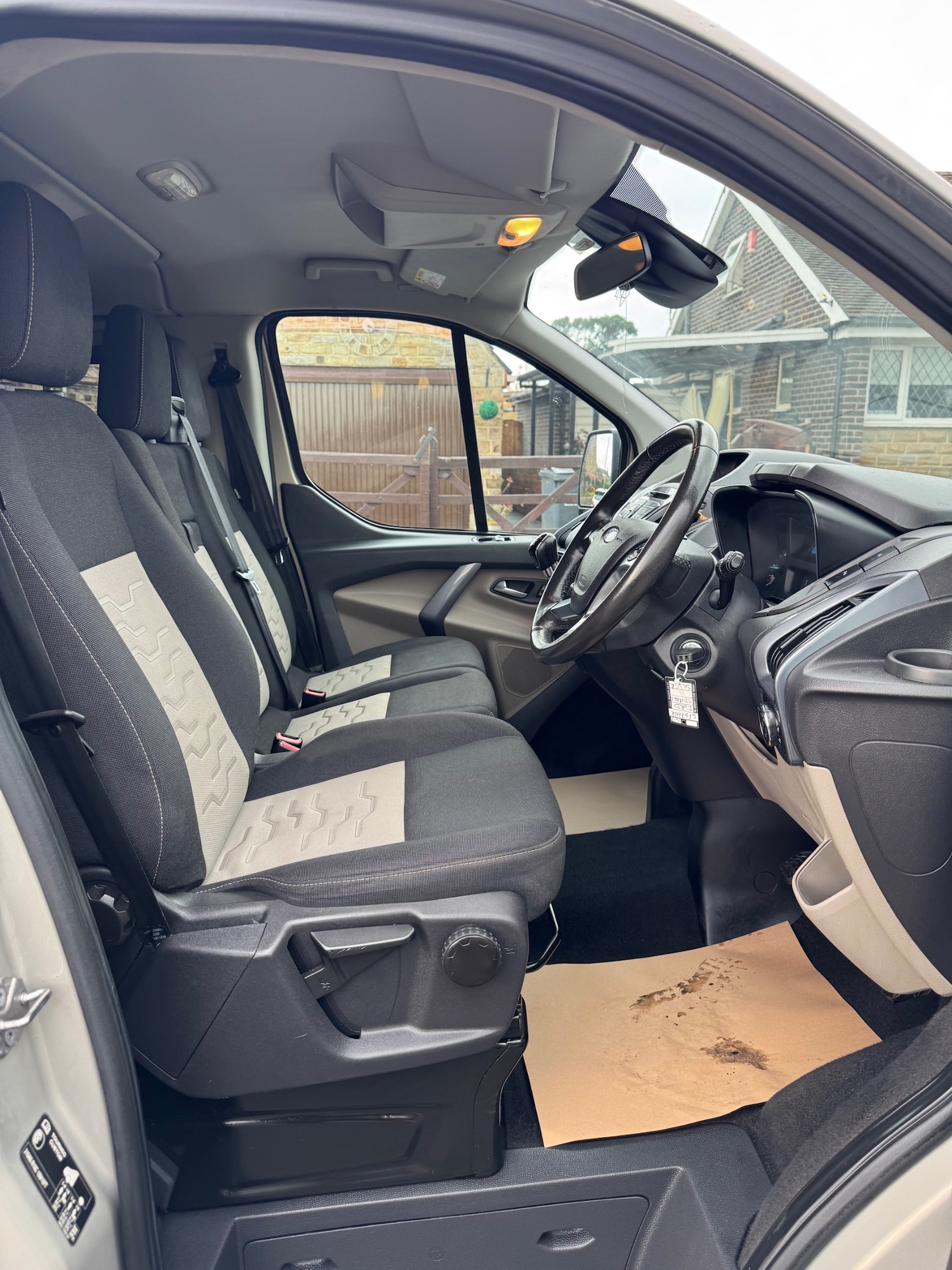 Used Ford Tourneo Custom 2017 for sale - 76357182: Photo 12
