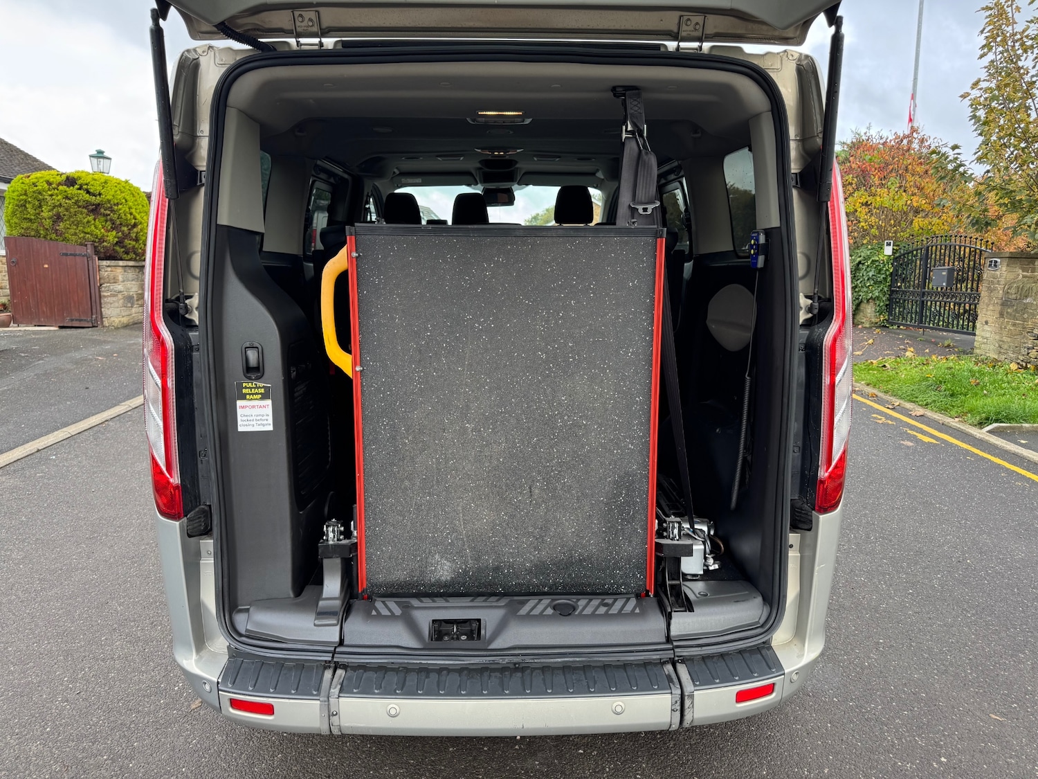 Used Ford Tourneo Custom 2017 for sale - 76357182: Photo 14