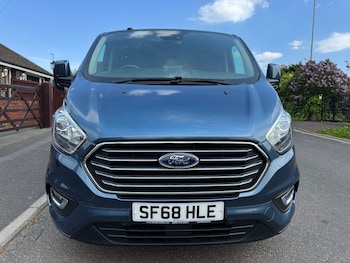 Used Ford Tourneo Custom 2018 for sale - 78457113: Photo