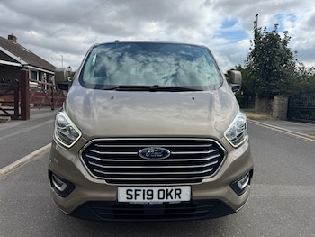 Used Ford Tourneo Custom 2019 for sale - 79357785: Photo