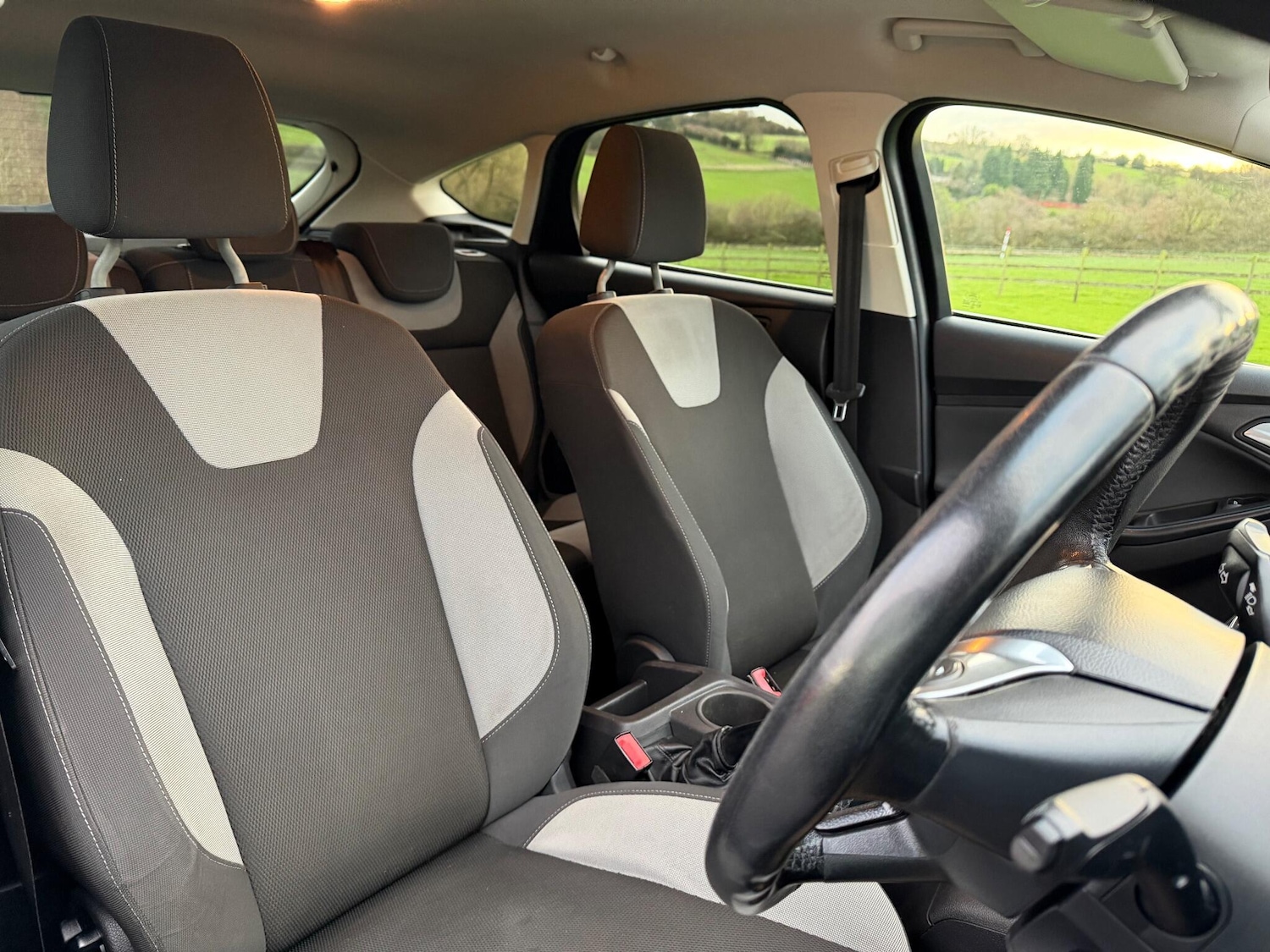 Used Ford Focus 2013 for sale - 76688982: Photo 16