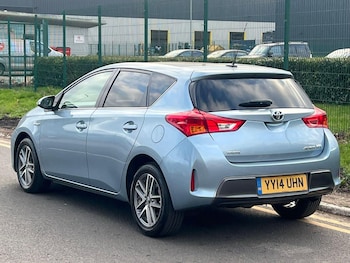 Used Toyota Auris 2014 for sale - 77548183: Photo