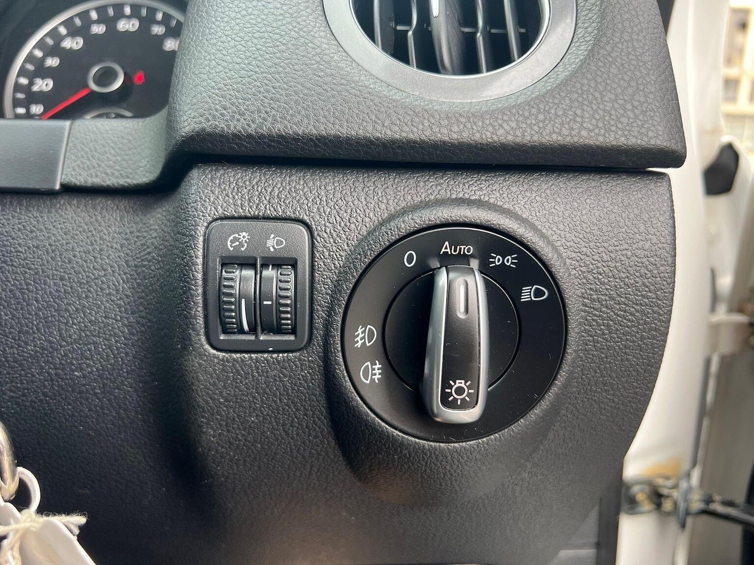 Used Volkswagen Tiguan 2013 for sale - 77385234: Photo 41