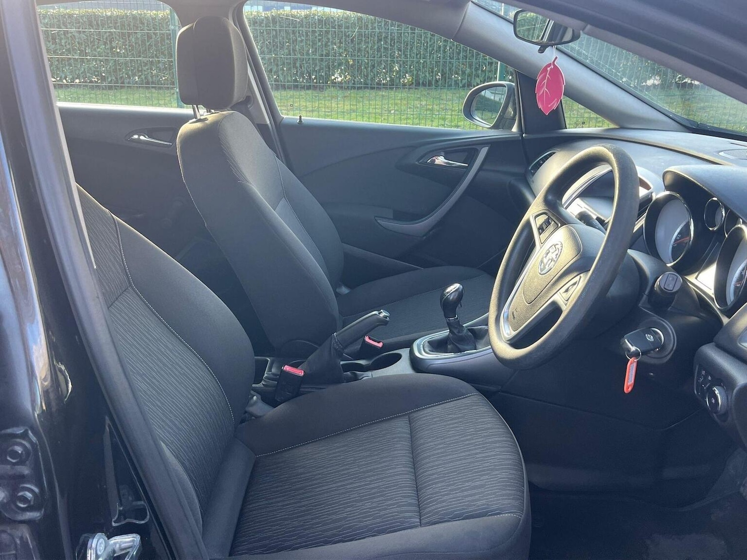 Used Vauxhall Astra 2015 for sale - 77845003: Photo 15