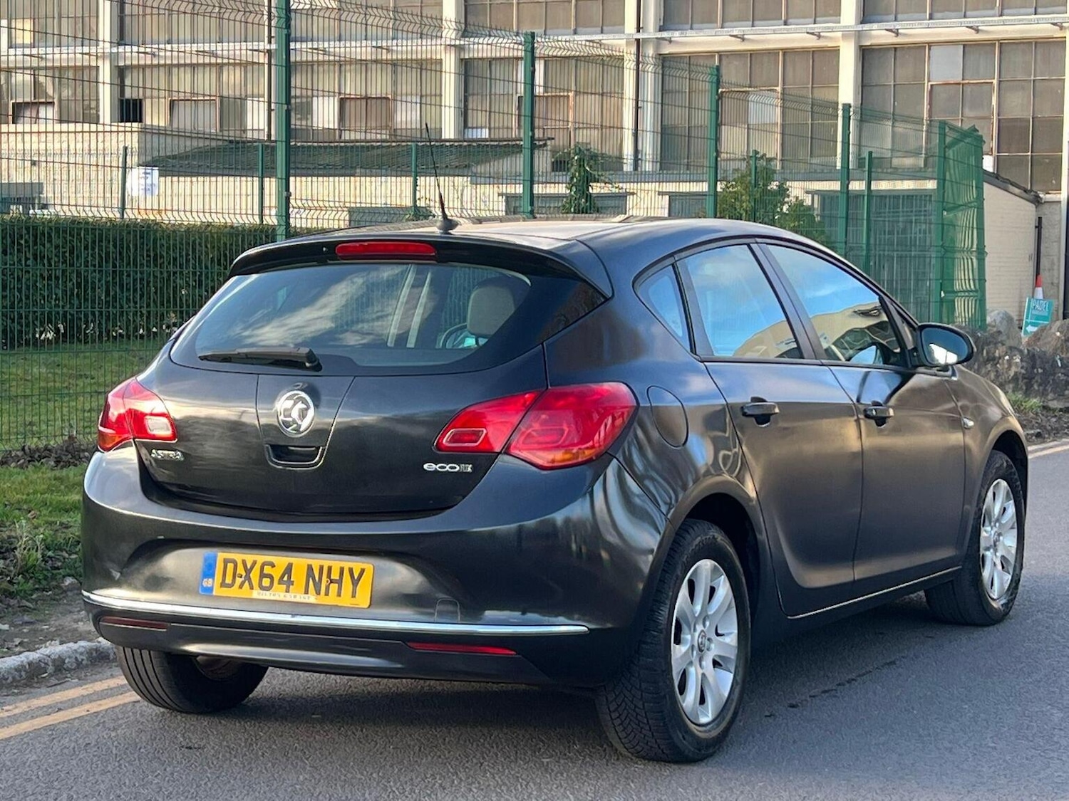 Used Vauxhall Astra 2015 for sale - 77845003: Photo 5