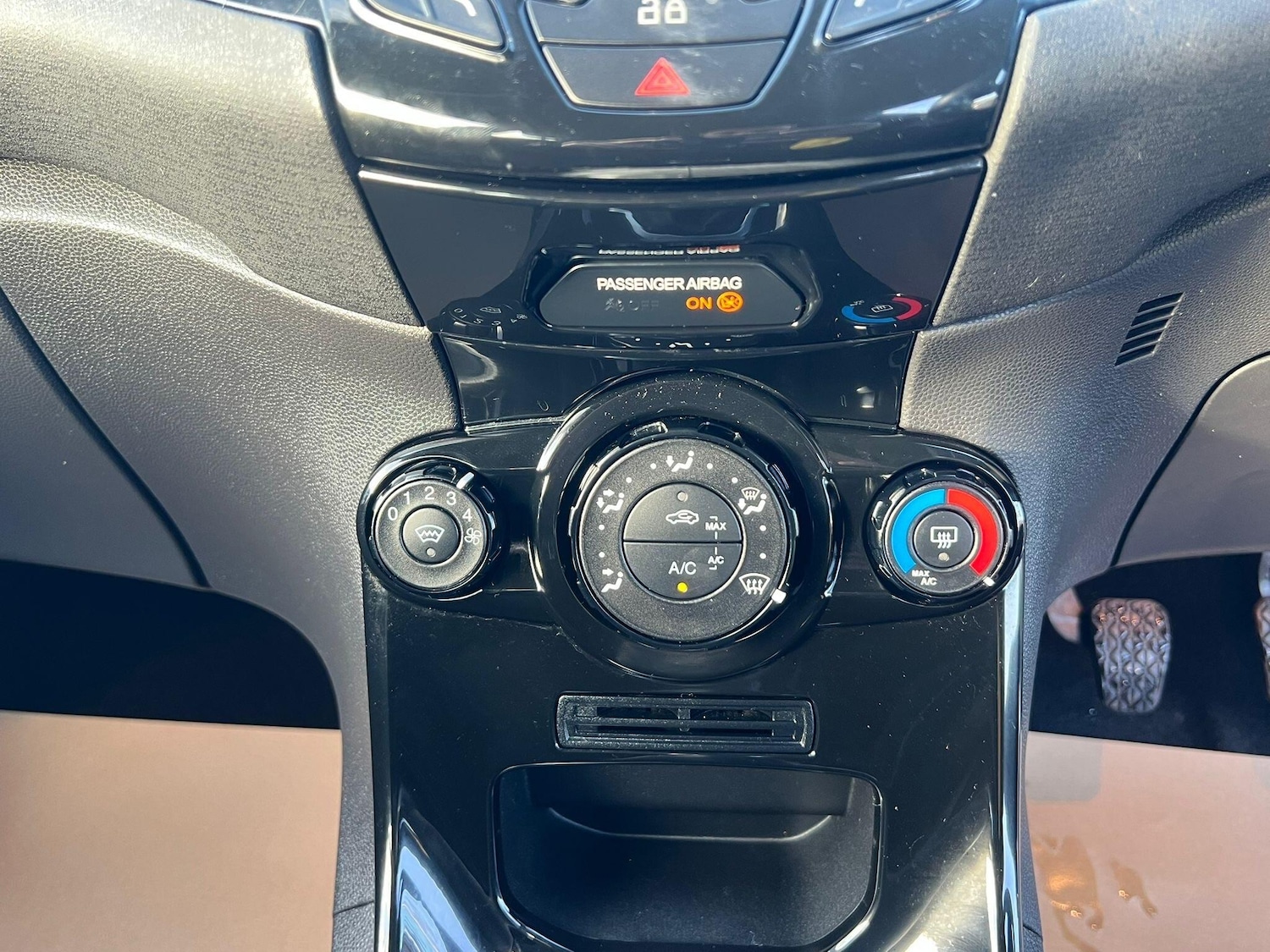 Used Ford Fiesta 2014 for sale - 76899104: Photo 26