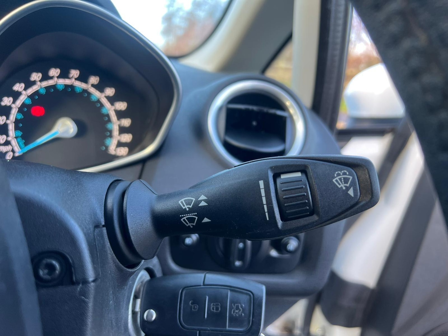 Used Ford Fiesta 2014 for sale - 76899104: Photo 32