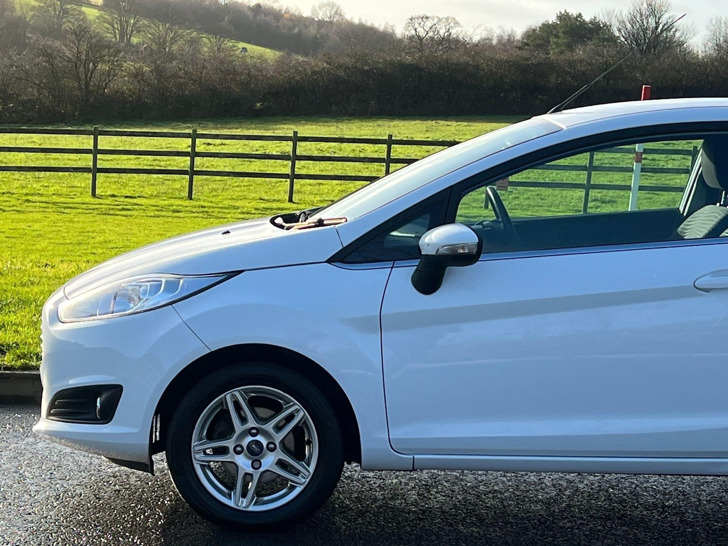 Used Ford Fiesta 2014 for sale - 76899104: Photo 9