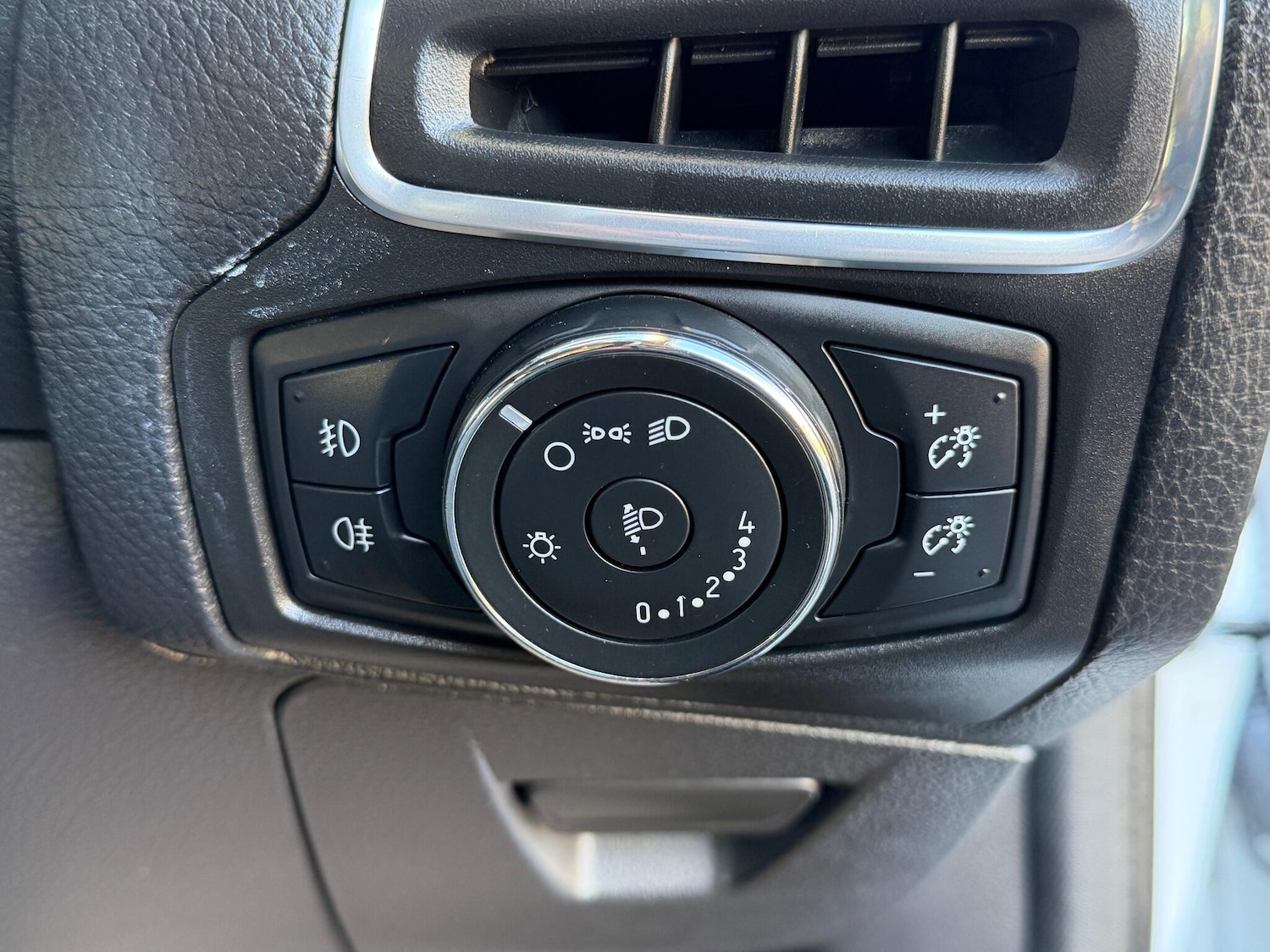 Used Ford Focus 2012 for sale - 76689641: Photo 24