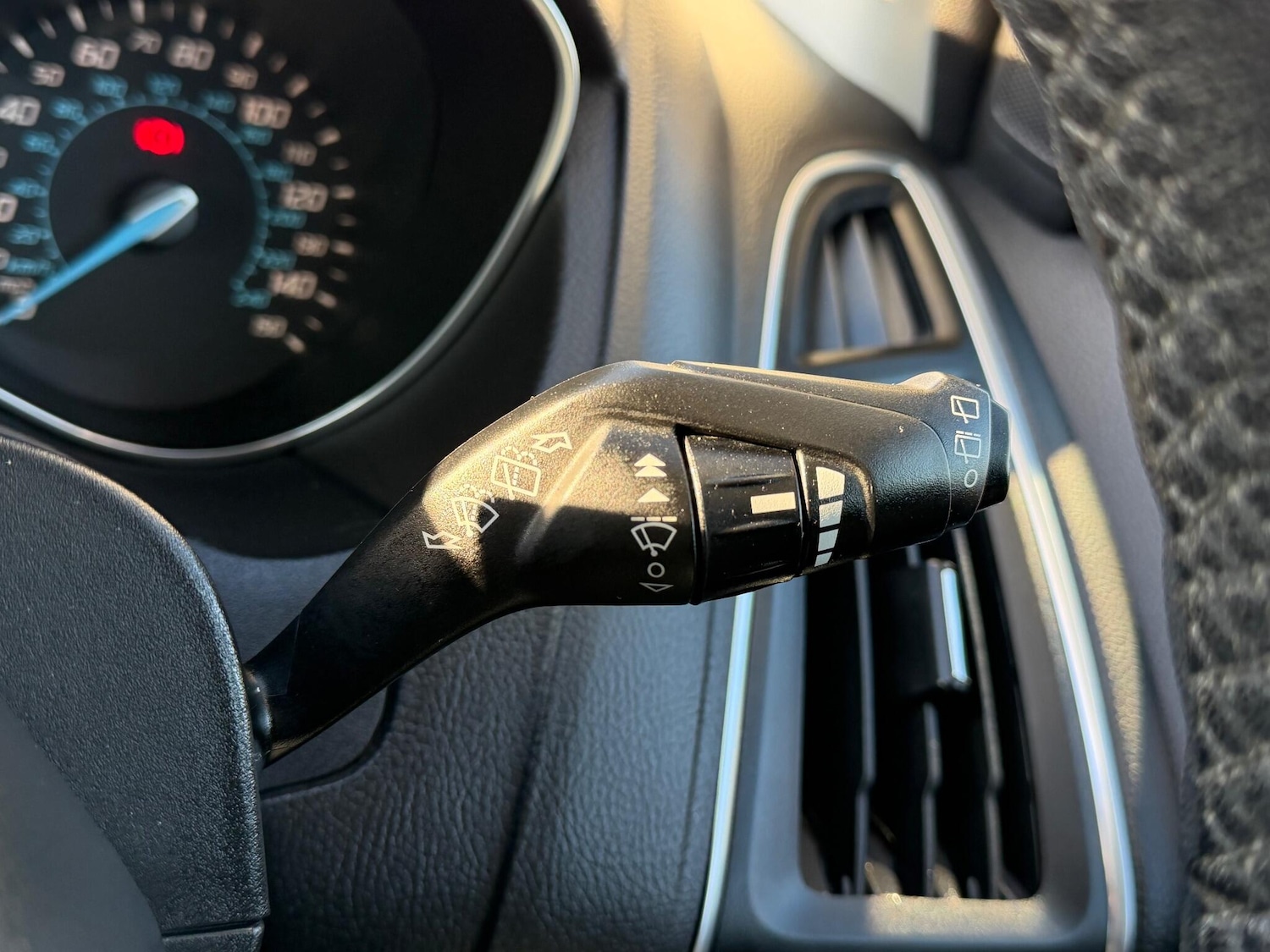 Used Ford Focus 2012 for sale - 76689641: Photo 33