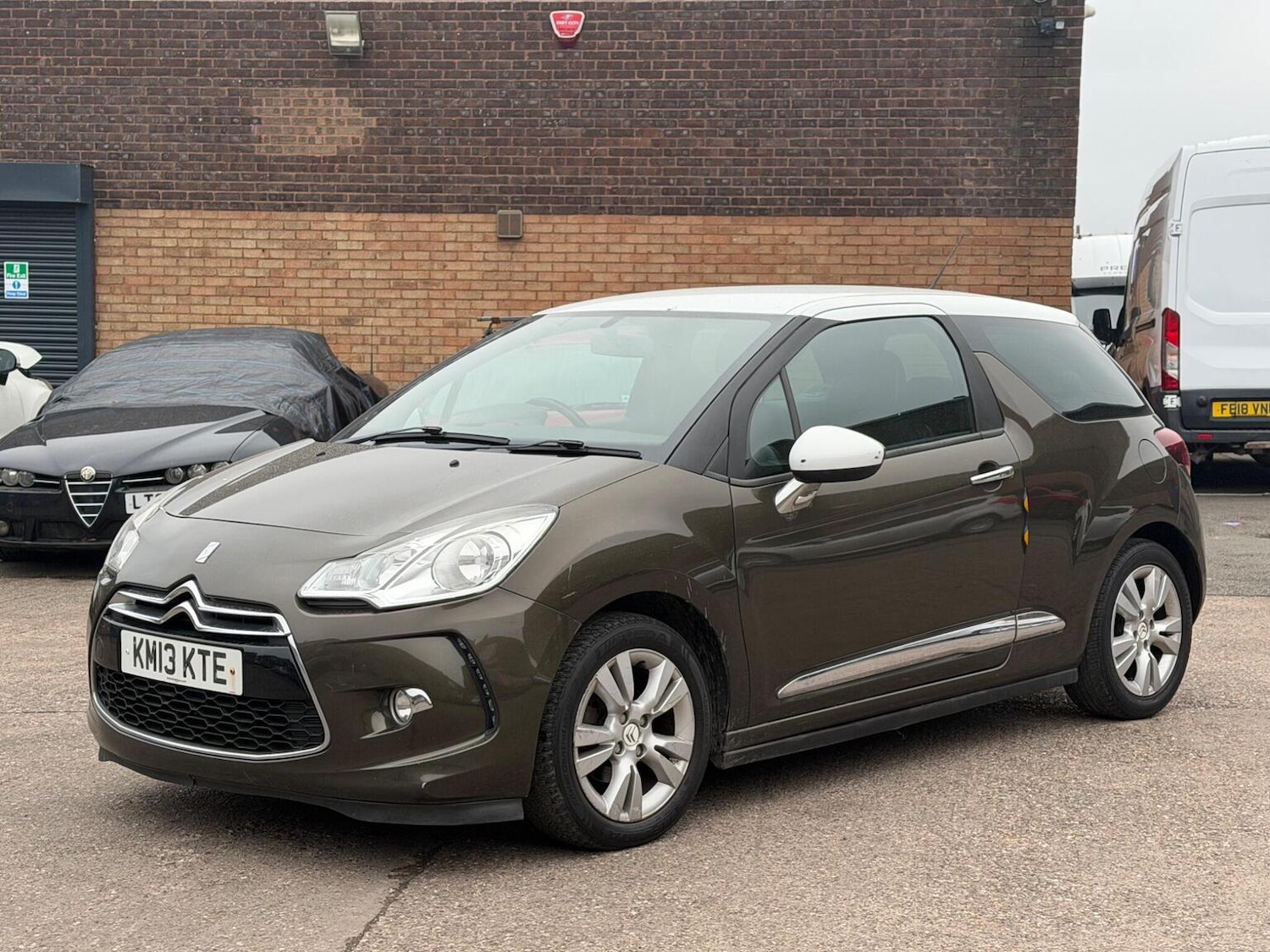 Used Citroen DS3 2013 for sale - 77792890: Photo 9