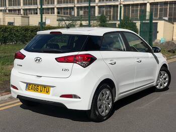 Used Hyundai i20 2016 for sale - 79687291: Photo