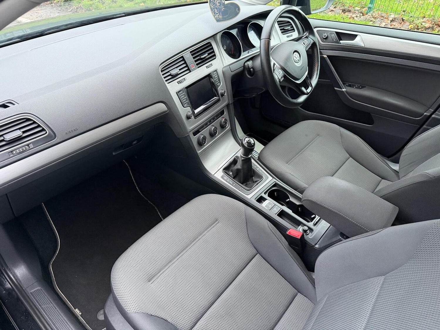 Used Volkswagen Golf 2014 for sale - 77011752: Photo 20