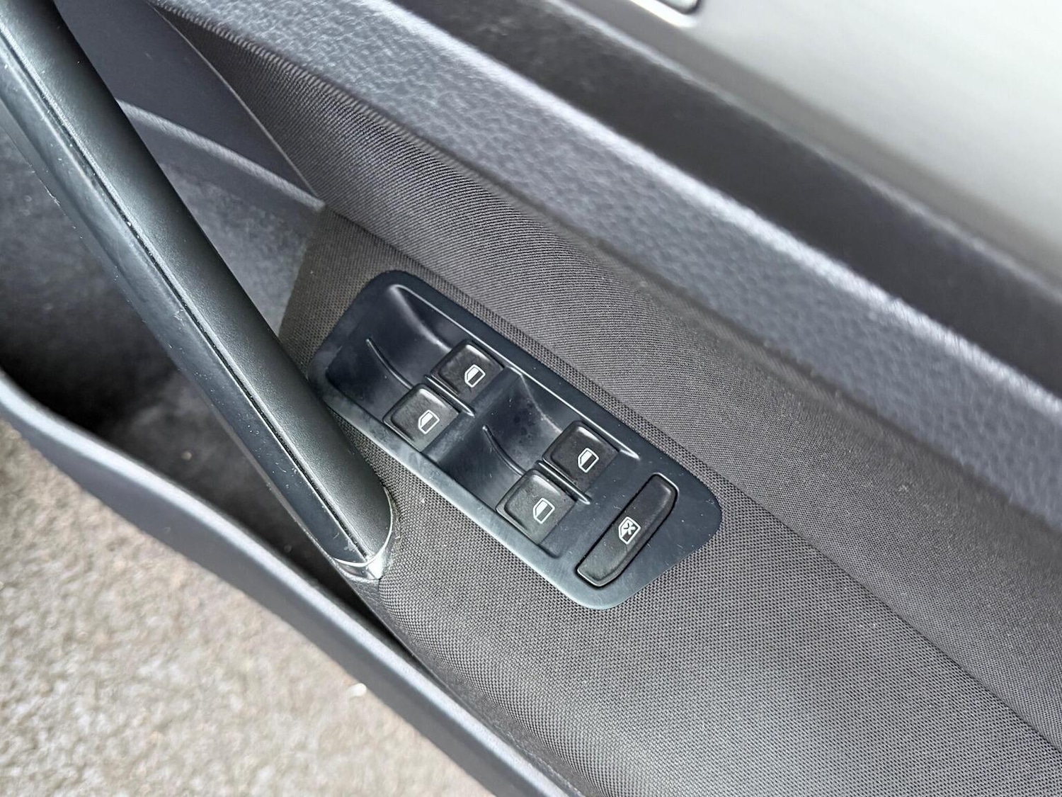 Used Volkswagen Golf 2014 for sale - 77011752: Photo 23