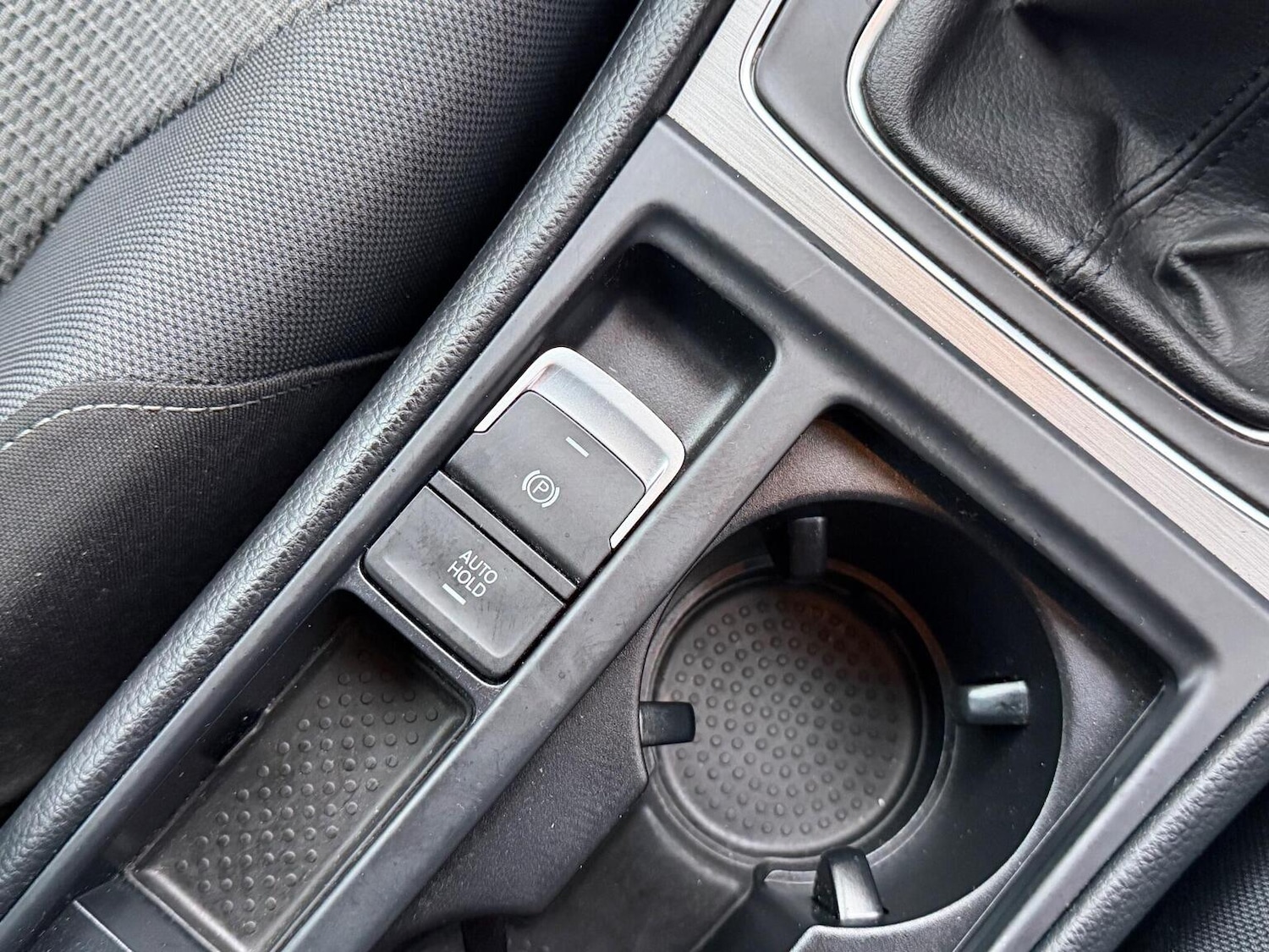 Used Volkswagen Golf 2014 for sale - 77011752: Photo 24