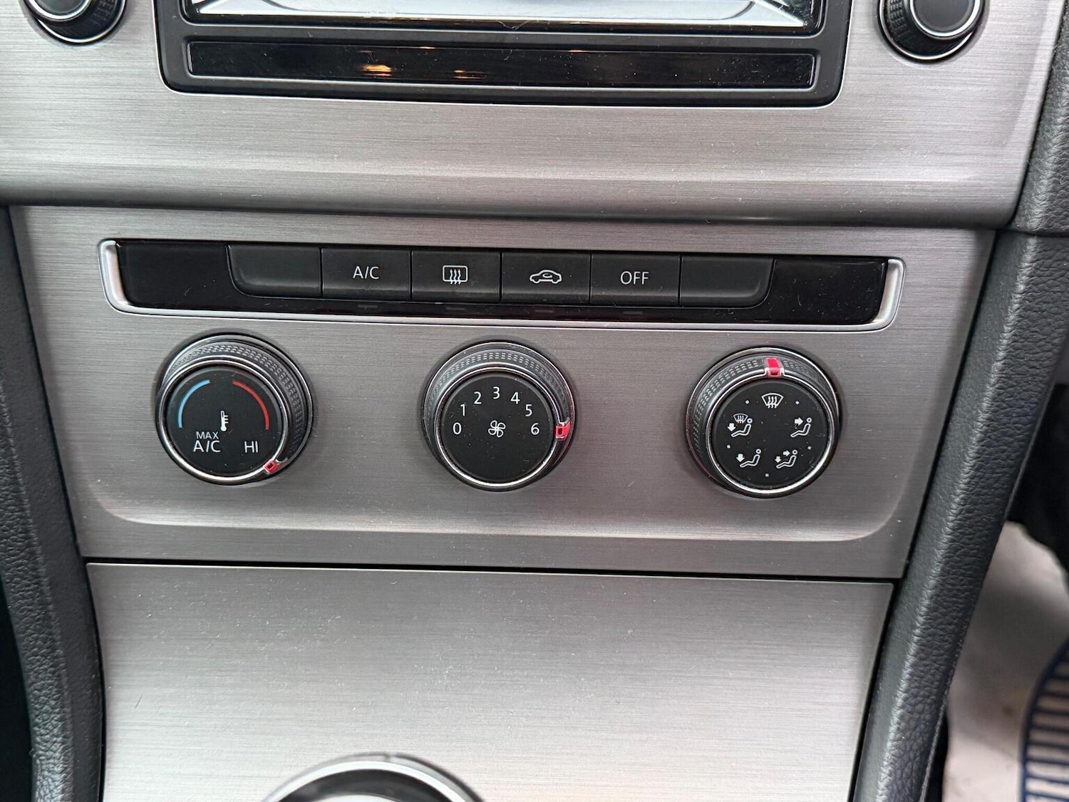 Used Volkswagen Golf 2014 for sale - 77011752: Photo 28