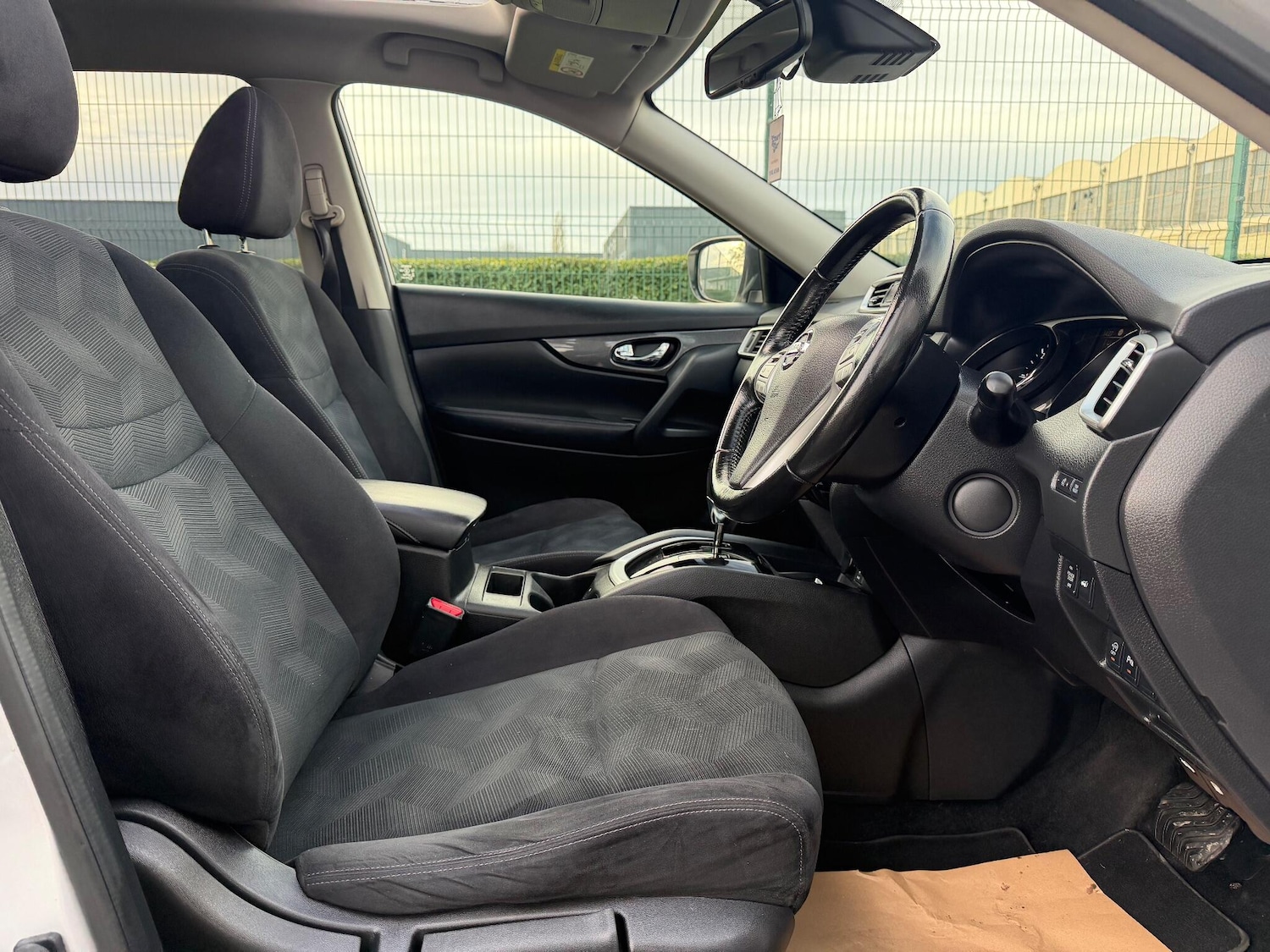 Used Nissan X-Trail 2016 for sale - 76952521: Photo 24