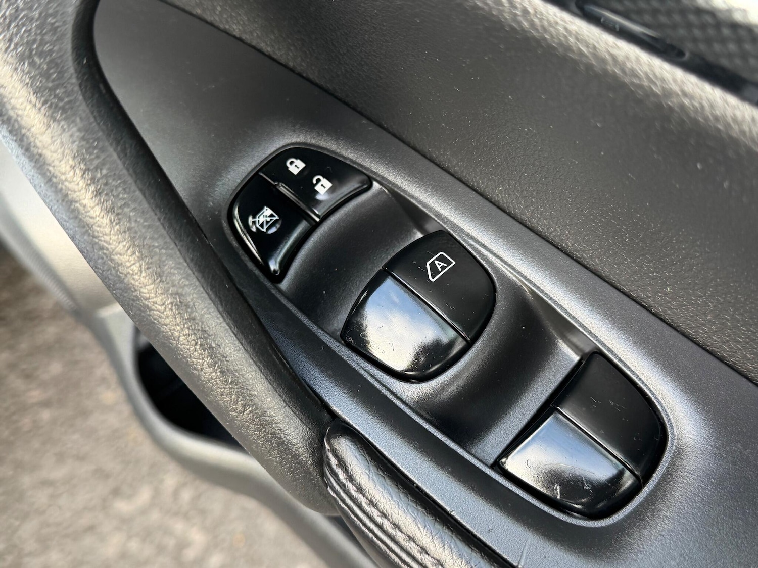 Used Nissan X-Trail 2016 for sale - 76952521: Photo 40