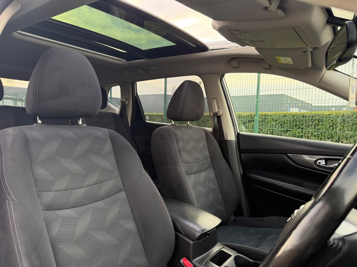 Used Nissan X-Trail 2016 for sale - 76952521: Photo 45