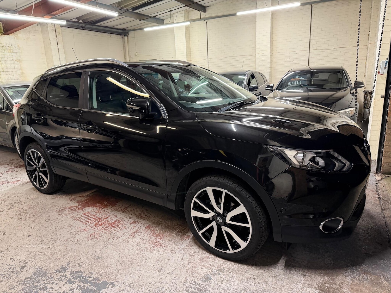 Used Nissan Qashqai 2016 for sale - 76742741: Photo 3