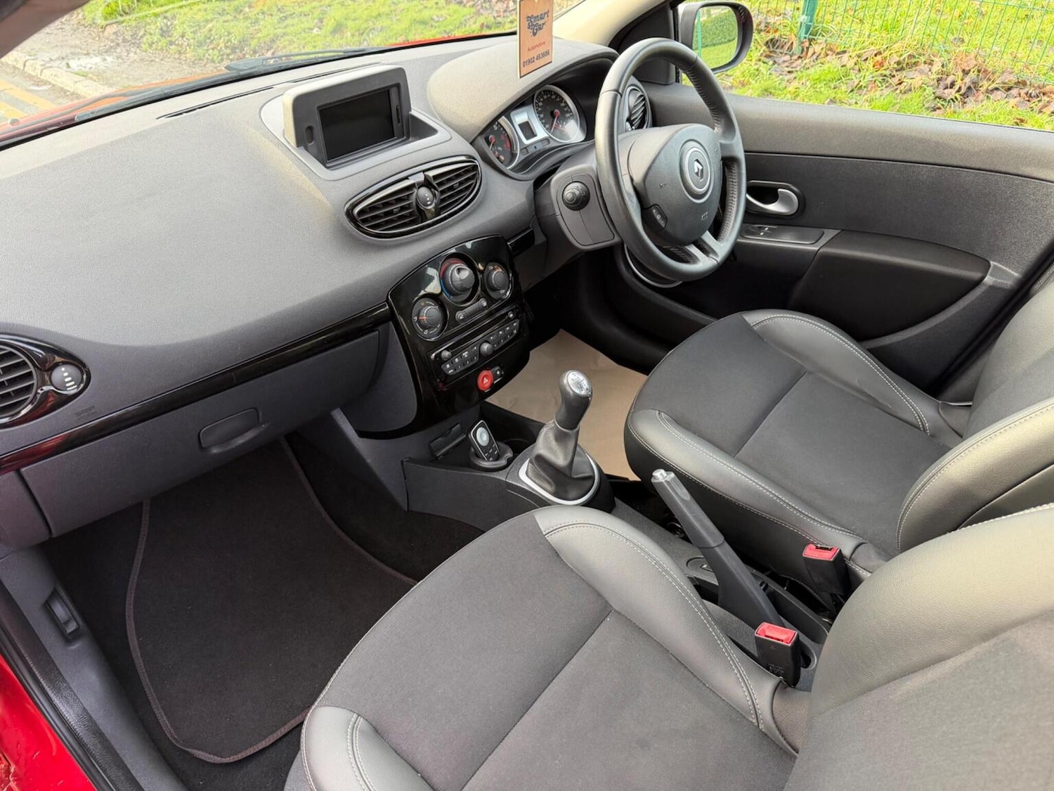 Used Renault Clio 2012 for sale - 77225223: Photo 14