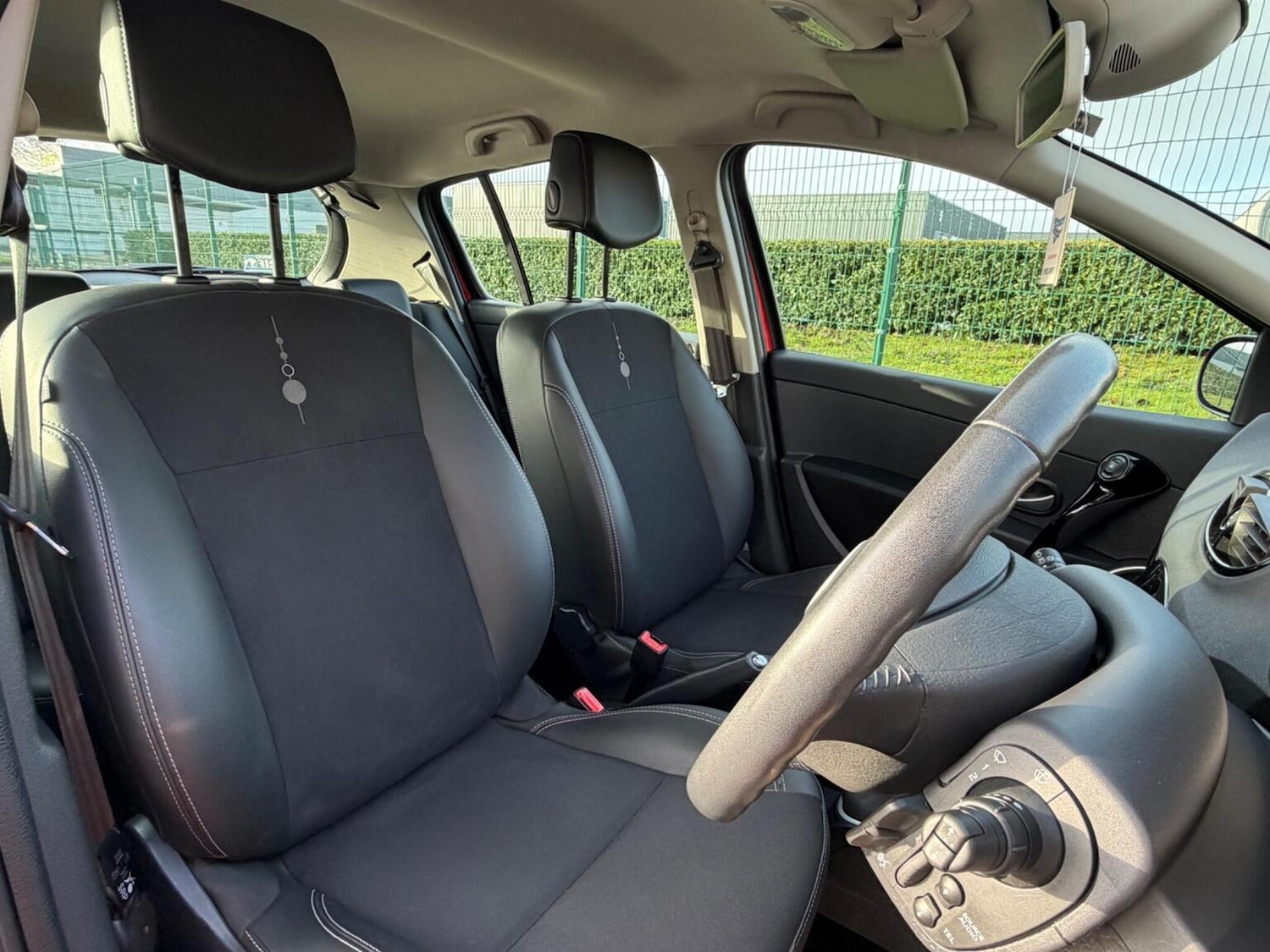 Used Renault Clio 2012 for sale - 77225223: Photo 24