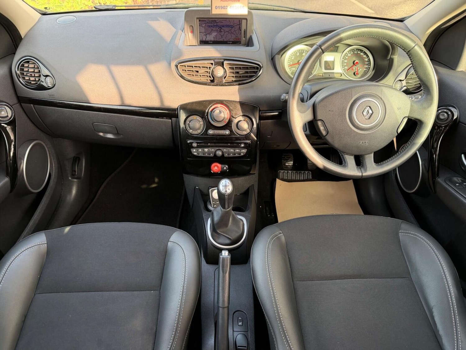 Used Renault Clio 2012 for sale - 77225223: Photo 27