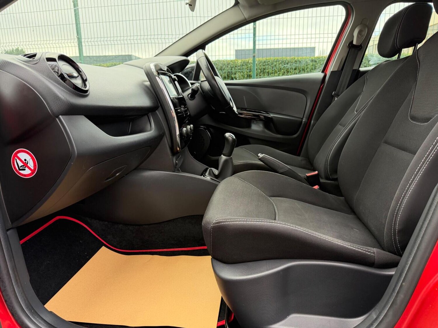 Used Renault Clio 2014 for sale - 77548247: Photo 17