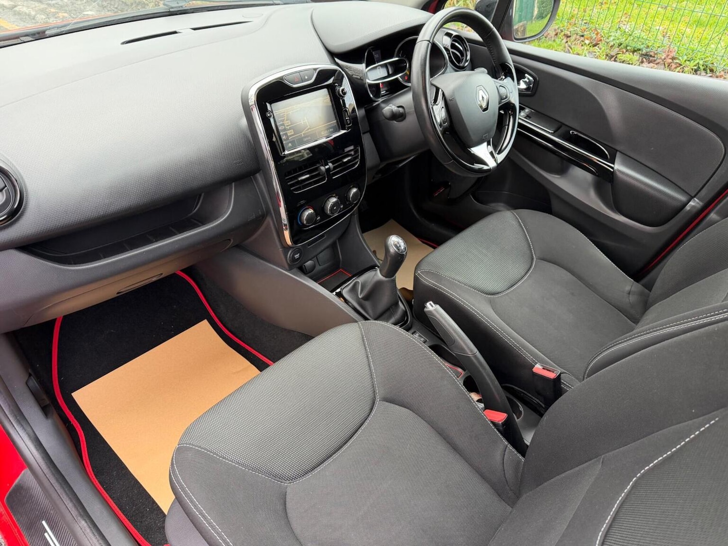 Used Renault Clio 2014 for sale - 77548247: Photo 18