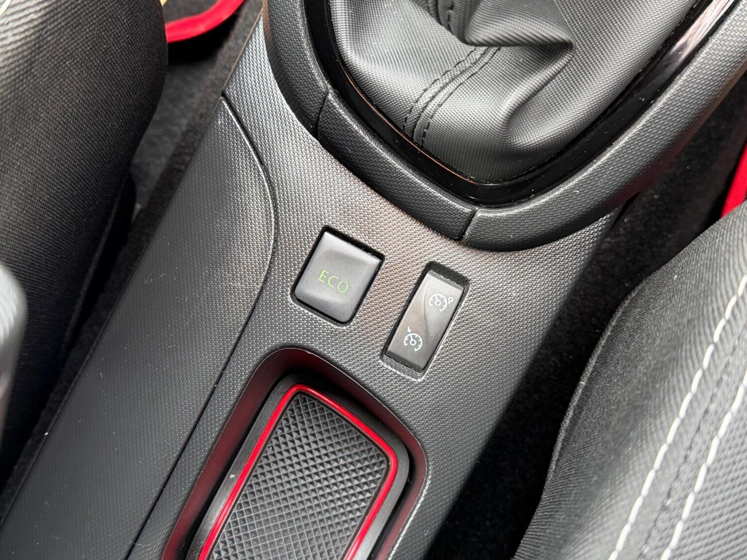 Used Renault Clio 2014 for sale - 77548247: Photo 32